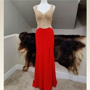 Gorgeous and Stunning Gown with Sparkling Rhinestone Contoured Pattern